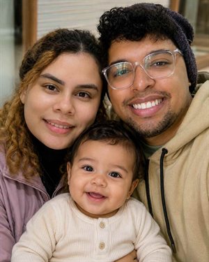 Eduarjose Fajardo with his family